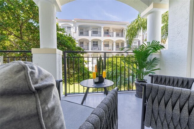 Photo - 3255 NE 184th St Unidad 12217