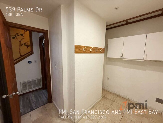 Photo - 539 Palms Dr