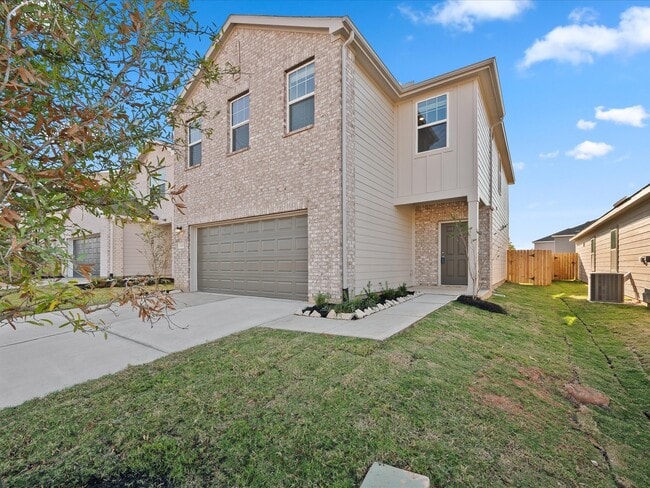Photo - 608 Craven St