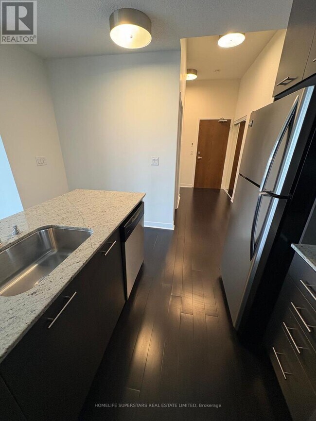 Photo - 365 Prince of Wales Dr Unit 610