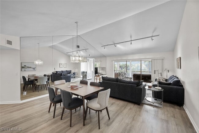 Photo - 4240 Lake Forest Dr Unit 423