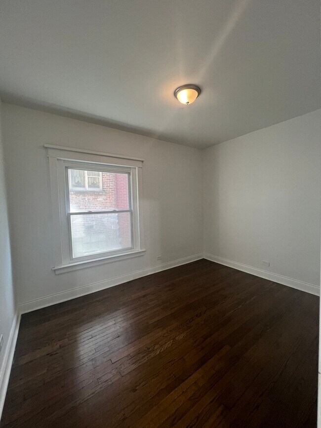 Photo - 6151 S Langley Ave