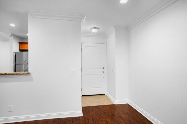 Photo - 355 N Maple St Unit 249