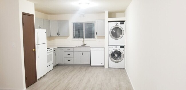 Photo - 459 E 2700 S Unit 2
