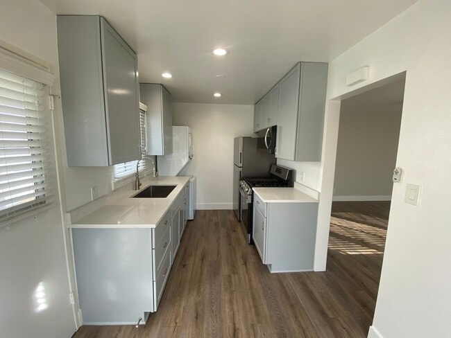 Photo - 14316 Condon Ave