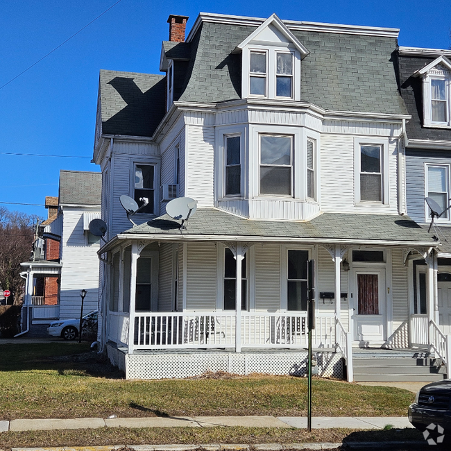 Building Photo - 279 N Hartley St Unit #2 Rental