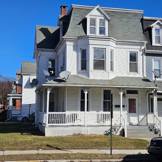 Building Photo - 279 N Hartley St Rental