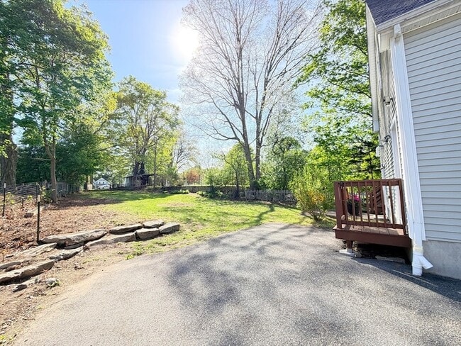 Photo - 19 School St