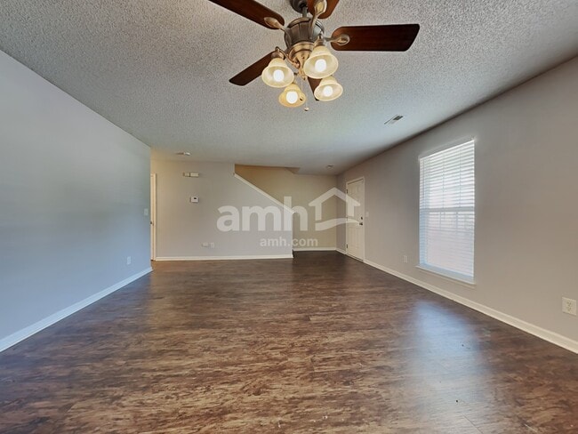 Photo - 149 Trickle Dr