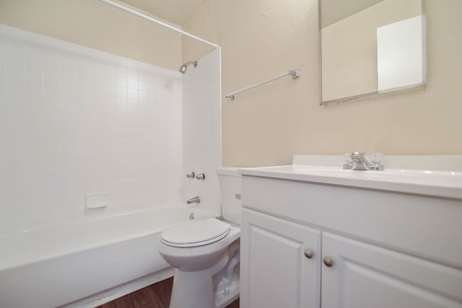 Photo - Sunridge Apartments