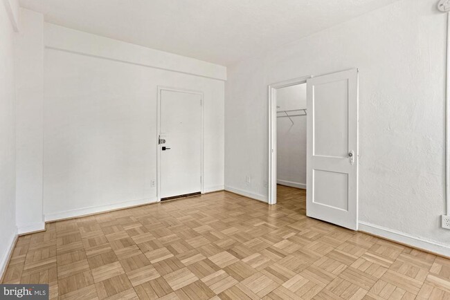 Photo - 1010 25th St NW Apartment Unit 711