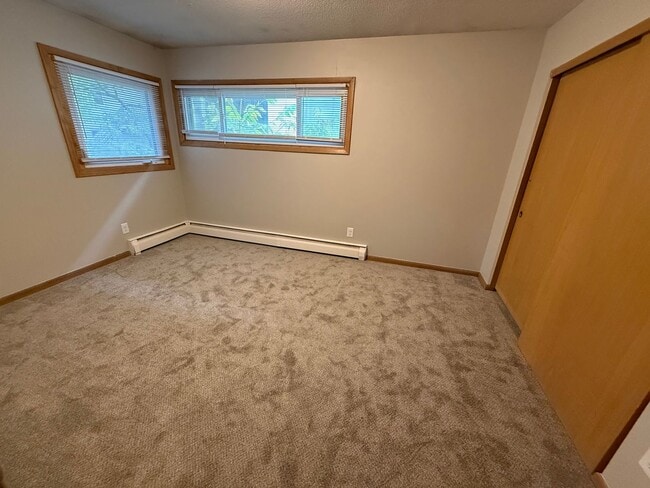 Photo - 2 Bed 1 Bath Apartment for rent! Unit A619-6