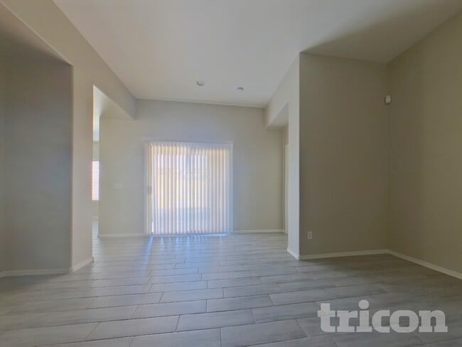 Photo - 22160 W Shadow Dr