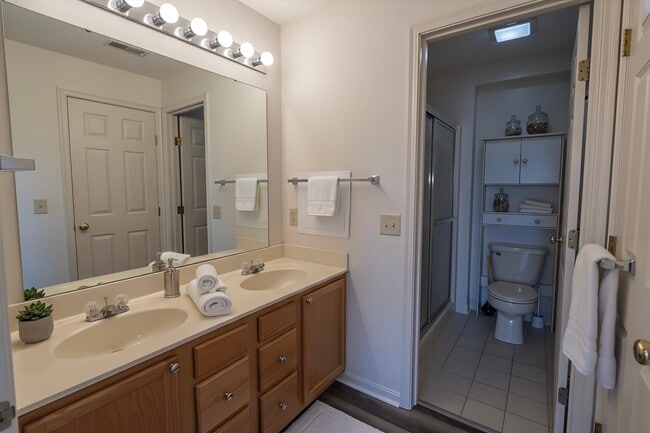 Photo - 134 N Rdg Dr Unidad 11