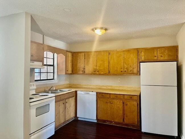 Photo - 213 Chateau Dr SE Unit 213 E3 Chateau Drive