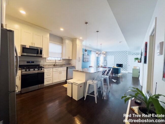 Photo - 74 Kingsdale St