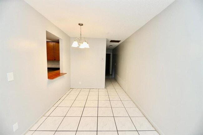 Photo - 7851 SW 10th Ct Unidad C