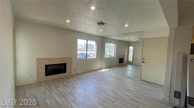 1701 E Katie Ave Unit 91