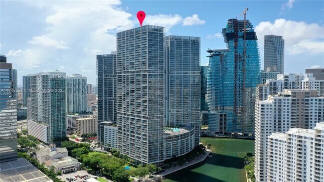Building Photo - 475 Brickell Ave Unit 3207 Rental