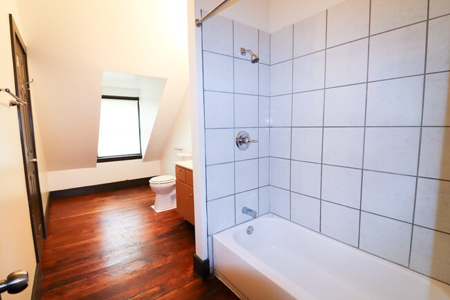 Photo - 2632 Eden Ave