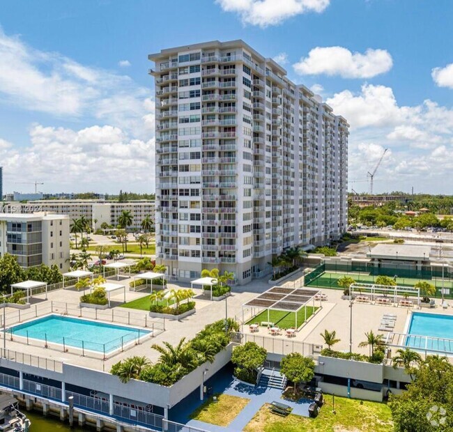 Building Photo - 18041 Biscayne Blvd Unit 1902 south tower Rental