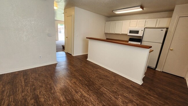 Photo - Norman Duplex