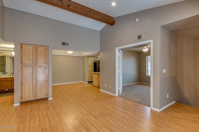 1905 E University Dr Unit 233