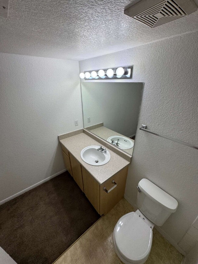 Photo - 2 Bed, 2 Bath Condo Unit 2074