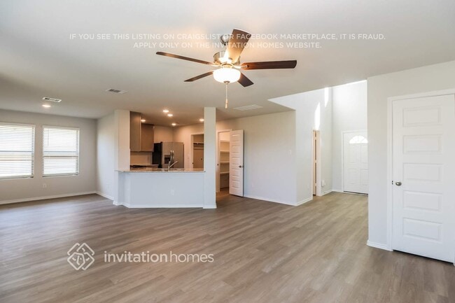 Photo - 10722 Sunlit St