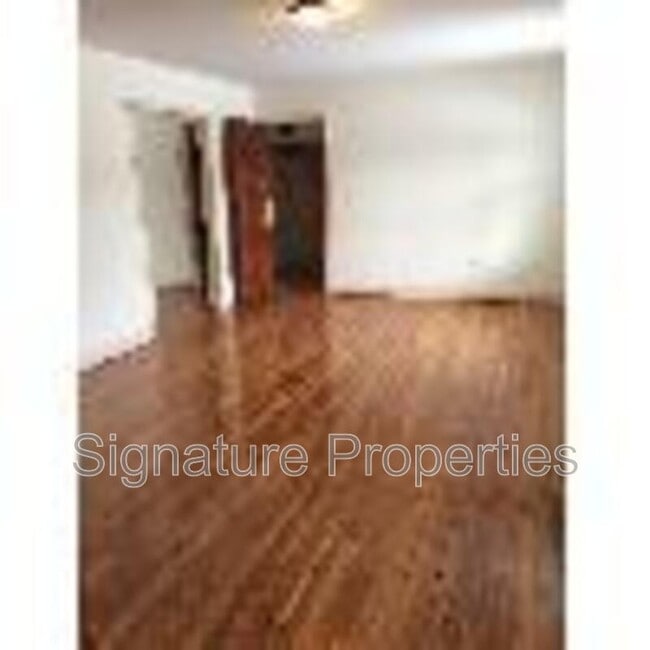 Photo - 534 Logan St Unit Apt 1