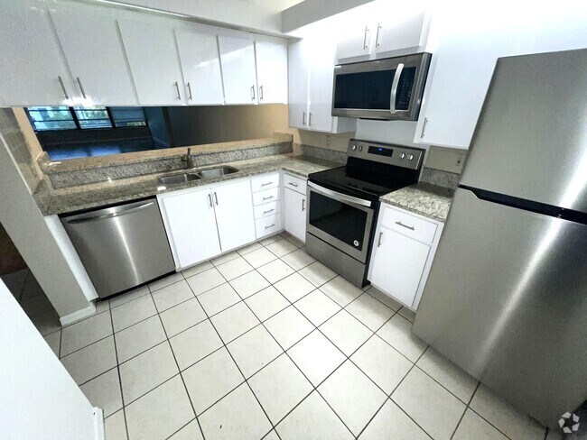 Building Photo - 3516 Whitehall Dr Unit 205 Rental