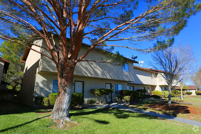Gateway Villa Apartments - Gateway Villa Apartments