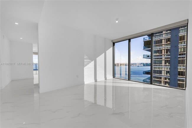 Photo - 700 NE 24th St Unit 1407