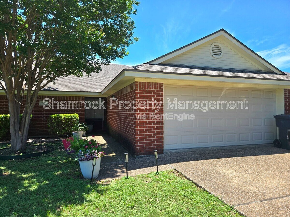 Photo - 10128 Cordoba Ct Townhome