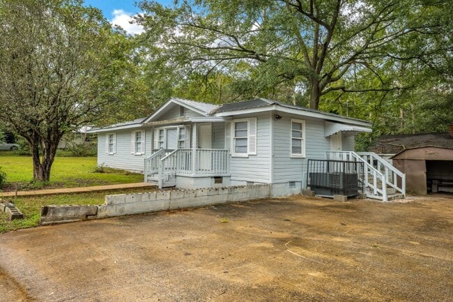 Photo - Renovated 4 BR Home- Move In Ready!