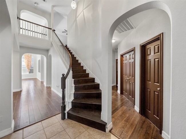 Photo - 9943 Red Cedar Dr