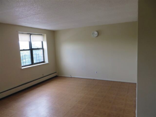 Photo - Astoria Towers