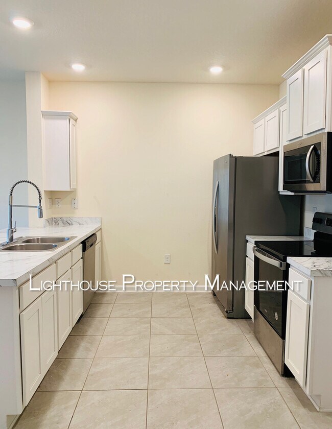 Photo - Modern 2/2.5 Townhome-Baymeadows!