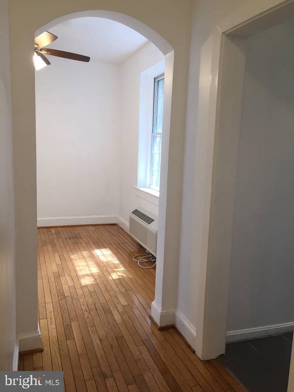 Building Photo - 3520 W Pl NW Unit 103