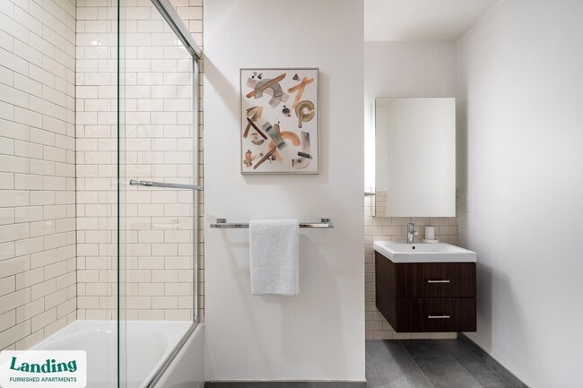 Photo - 933 McGee St Unidad 2-421.1411119