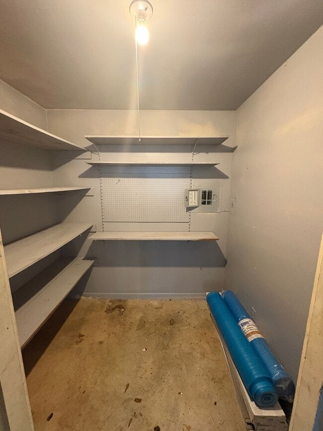 Photo - 9437 Garfield Dr