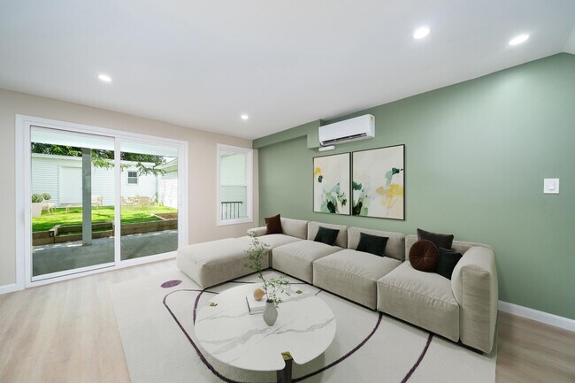 Photo - 171 VAN HORNE St Unidad 1