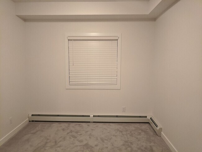 Photo - 4641 128 Ave NE