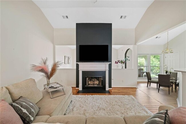 Building Photo - 1595 Hill Crossing Ct Rental