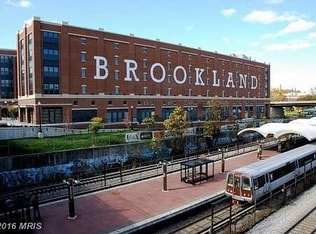 Photo - 1041 Taussig Place Northeast