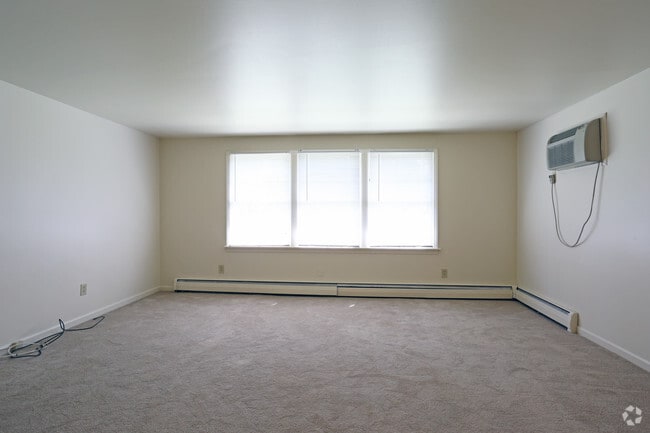 Living Room - Sundridge Apartments