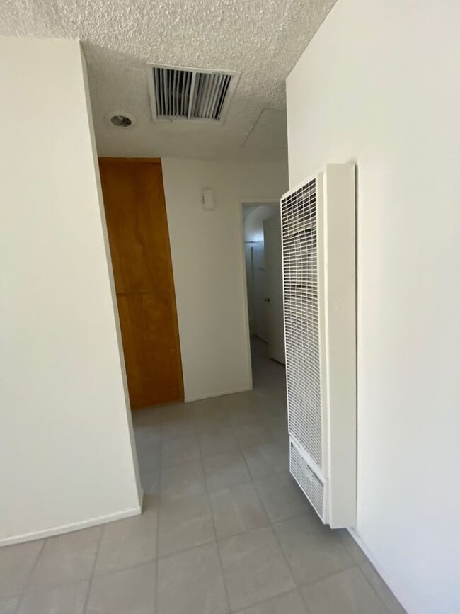 Photo - 7455 Fox Trl Unidad Hoang Phan