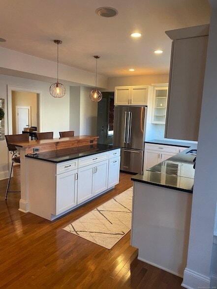 Photo - 103 W Broad St