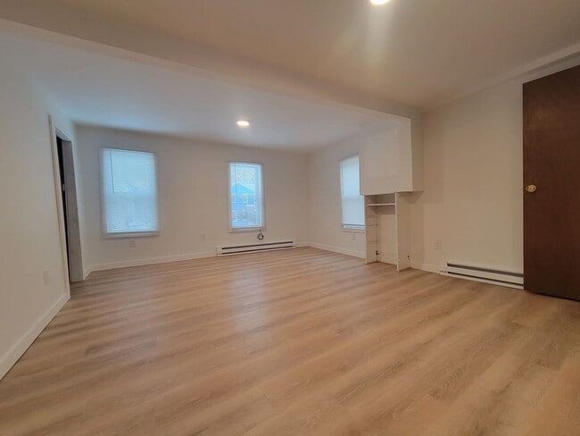 Photo - 510 N Albany St Unit APT #2