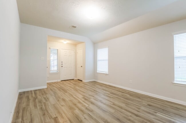 Photo - 21718 Martin Grove Ct